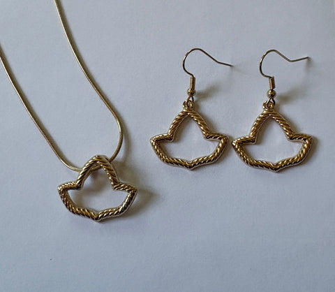 Gold Ivy Necklace & Earrings Set