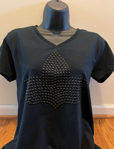 3D Black Pearl Ivy on Black Short Slv Vneck