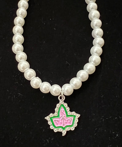 AKA Decadent Ivy Pearl NECKLACE w/ Earrings