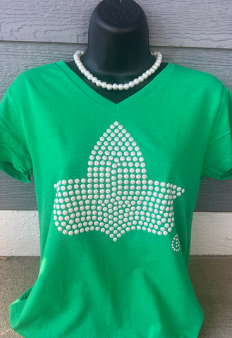 3D Pearl Ivy on Green Vneck